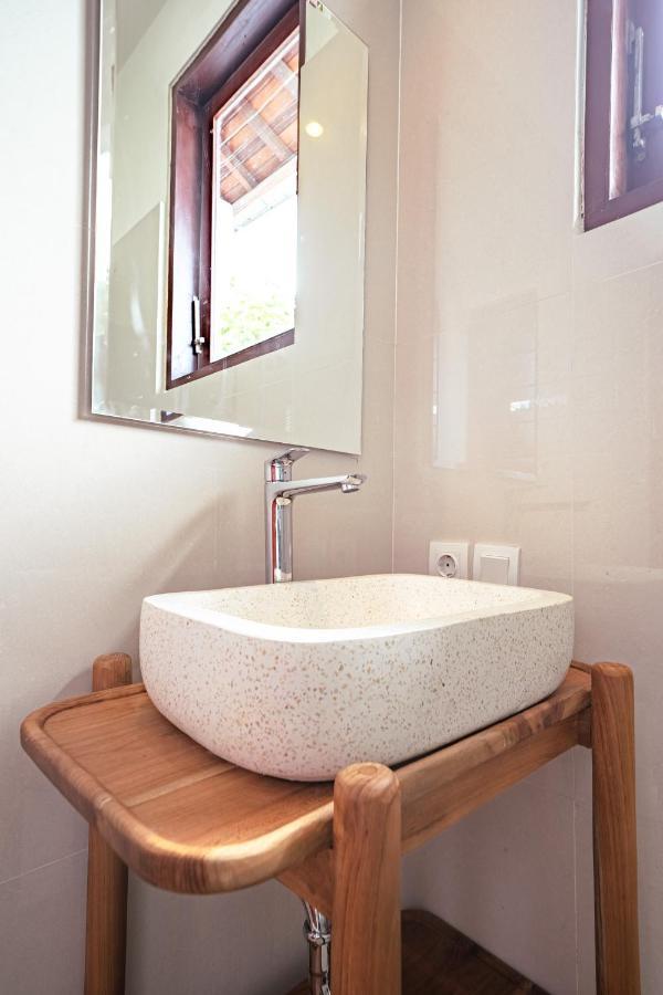 Villa 5 Bedroom Sultan Luxury Entertainment And Relaxation Seminyak